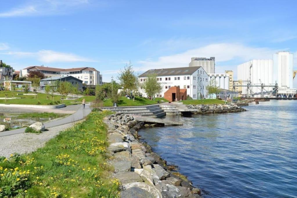 Apartment Wed Conference- Away From Stavanger